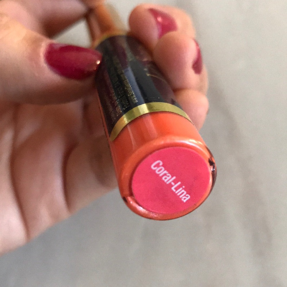 Coral-Lina Lipsense